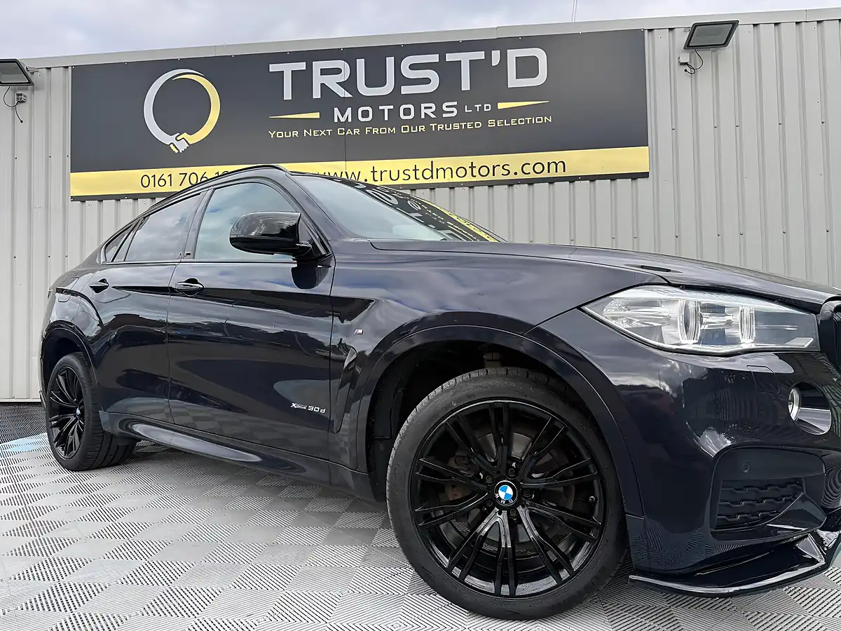 Used 2015 BMW X6 M Sport Black - Interior and Exterior details 4
