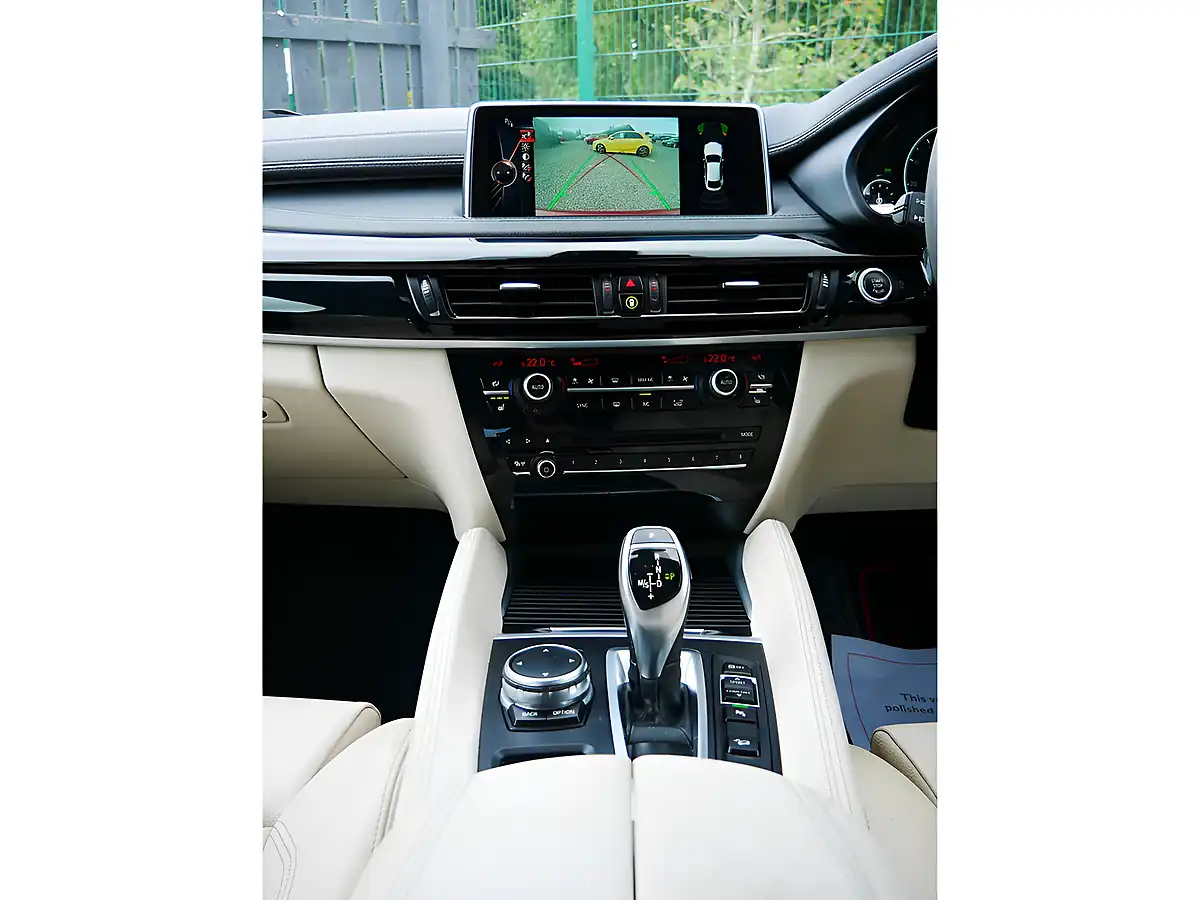Used 2015 BMW X6 M Sport Flamenco Red - Interior and Exterior details 16