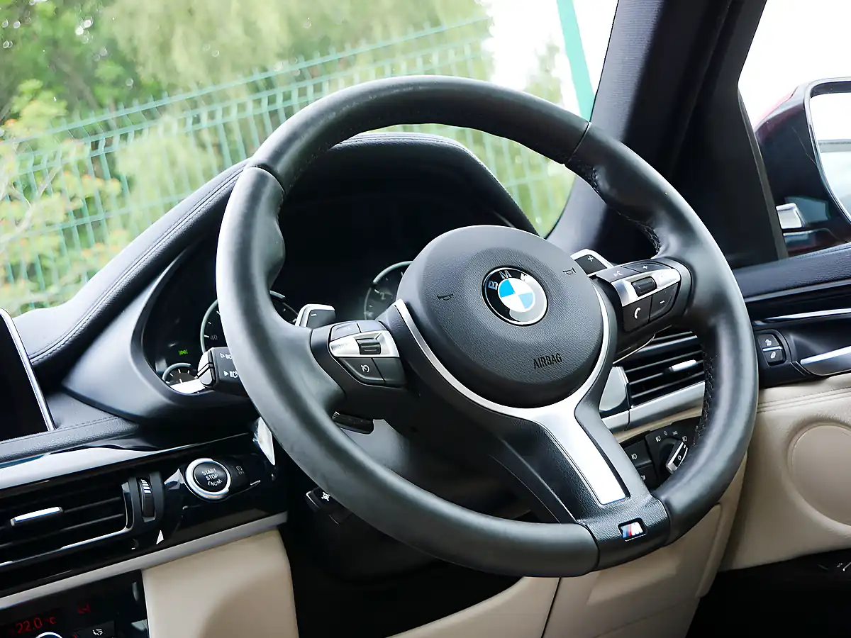 Used 2015 BMW X6 M Sport Flamenco Red - Interior and Exterior details 17