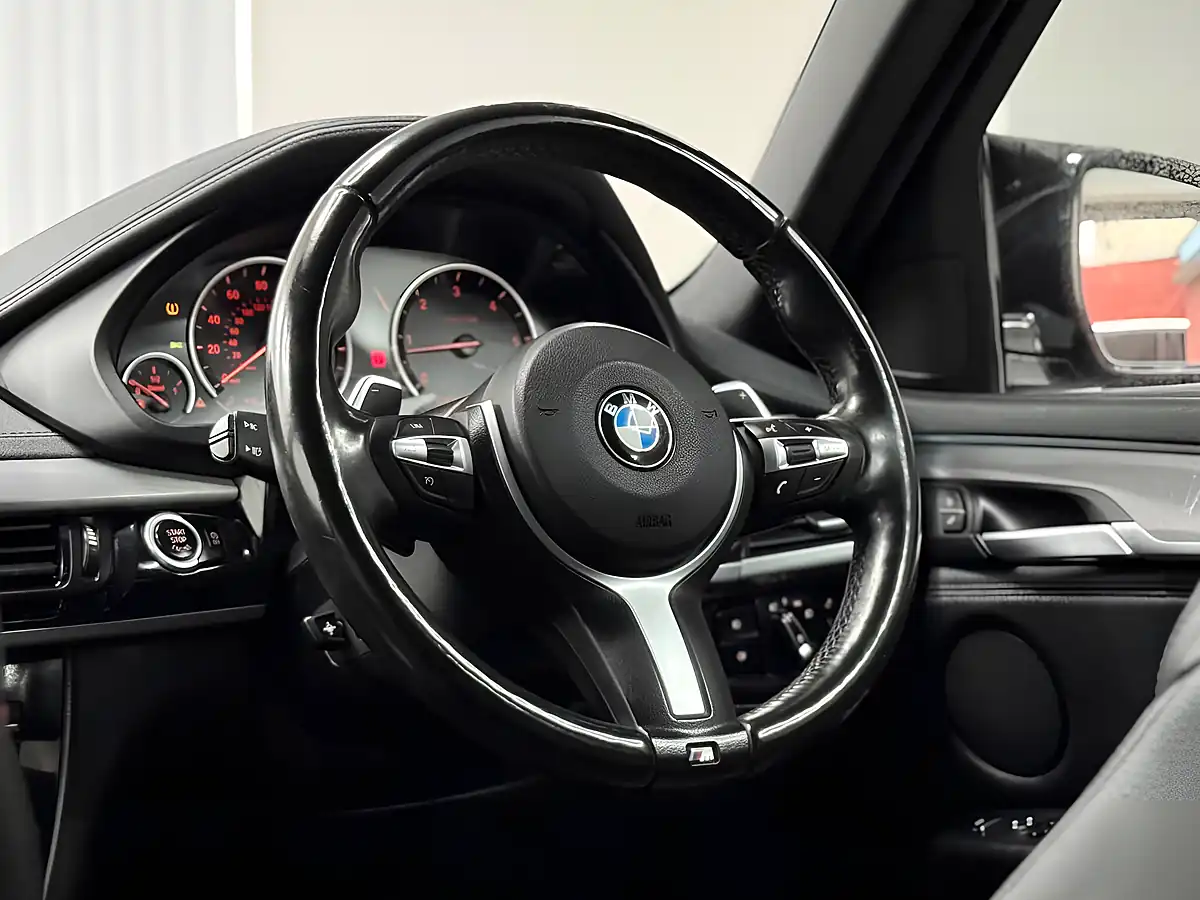 Used 2015 BMW X6 M Sport Grey - Interior and Exterior details 13