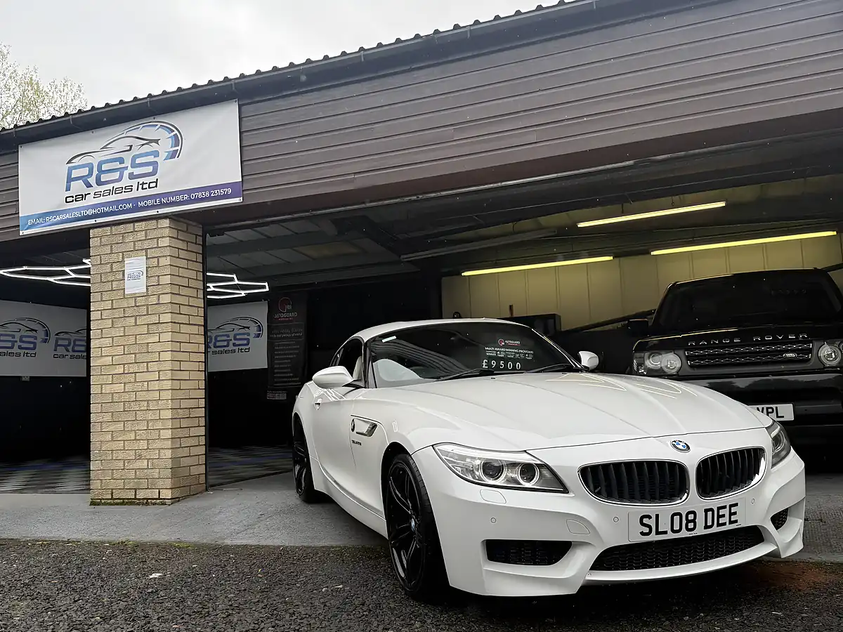 Used 2015 BMW Z4 M Sport Roadster White - Interior and Exterior details 6