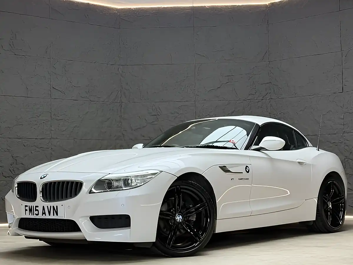 Used 2015 BMW Z4 M Sport White - Front View