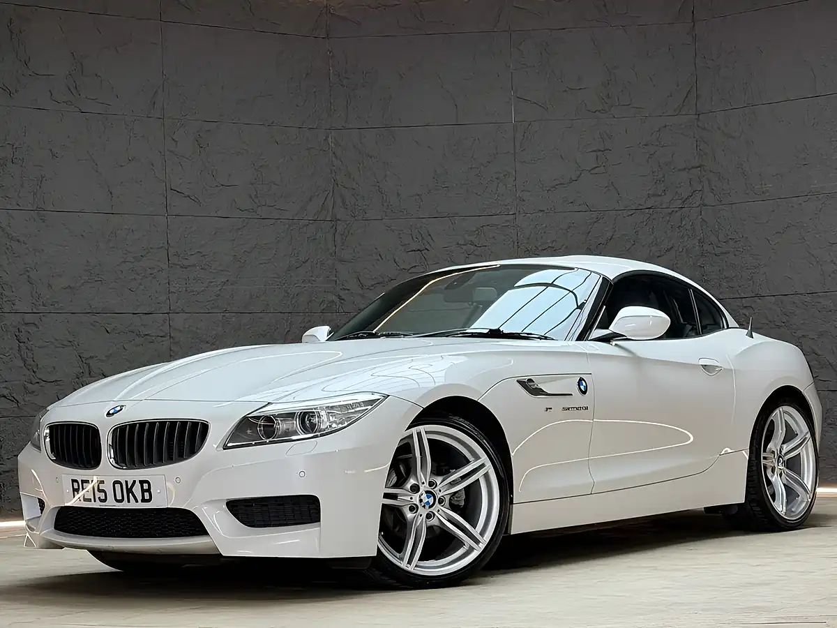 Used 2015 BMW Z4 M Sport White - Front View