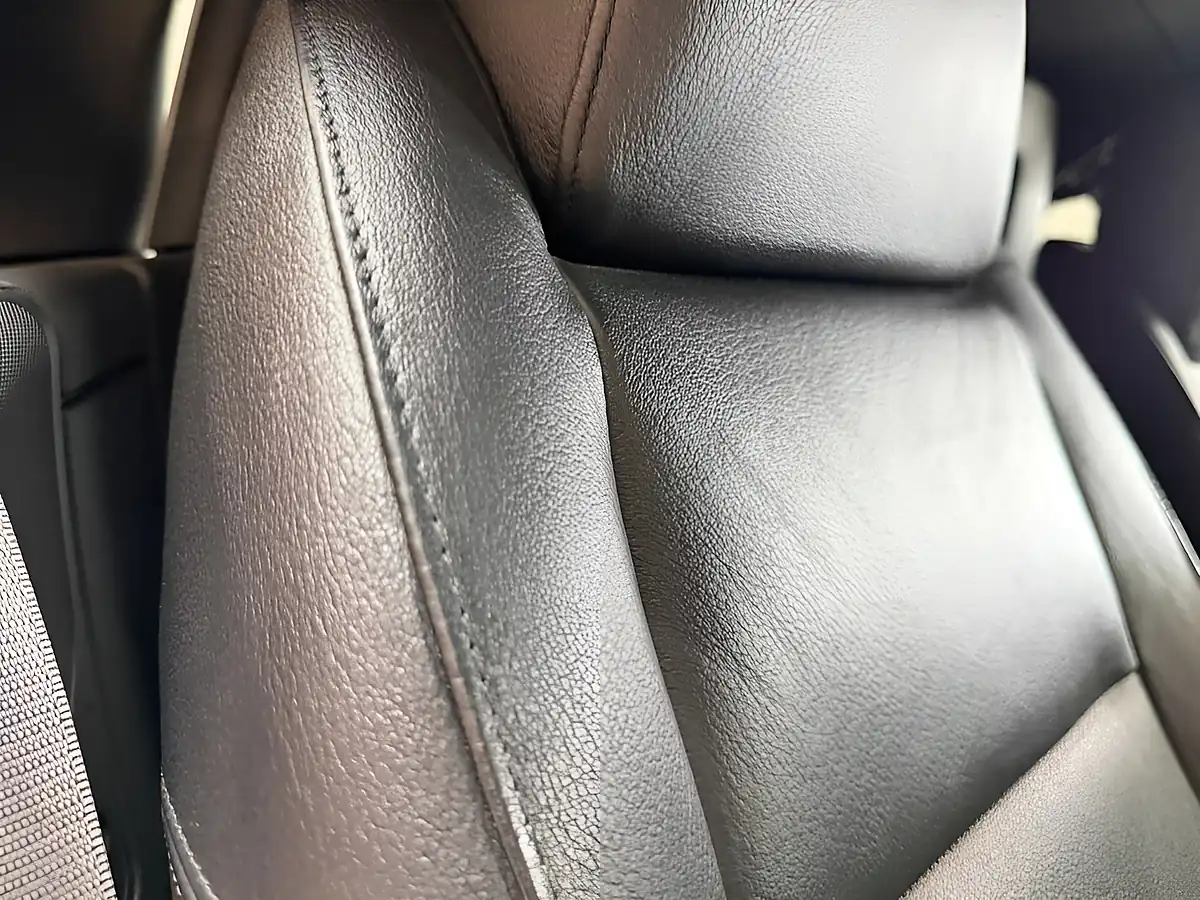 Used 2015 BMW Z4 M Sport White - Interior and Exterior details 19