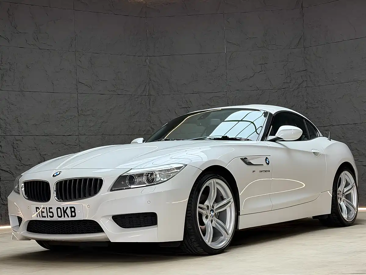 Used 2015 BMW Z4 M Sport White - Interior and Exterior details 4