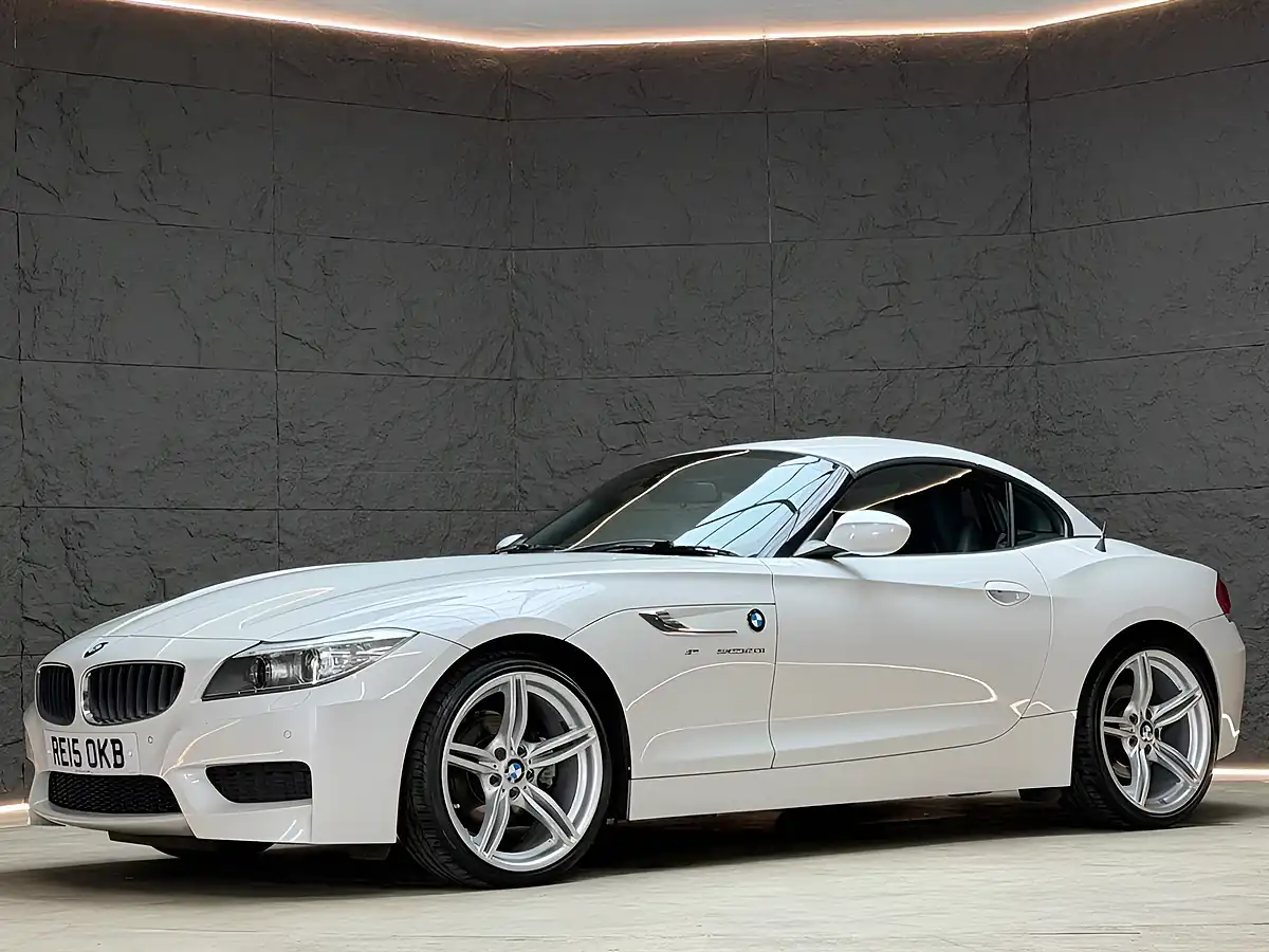 Used 2015 BMW Z4 M Sport White - Interior and Exterior details 5