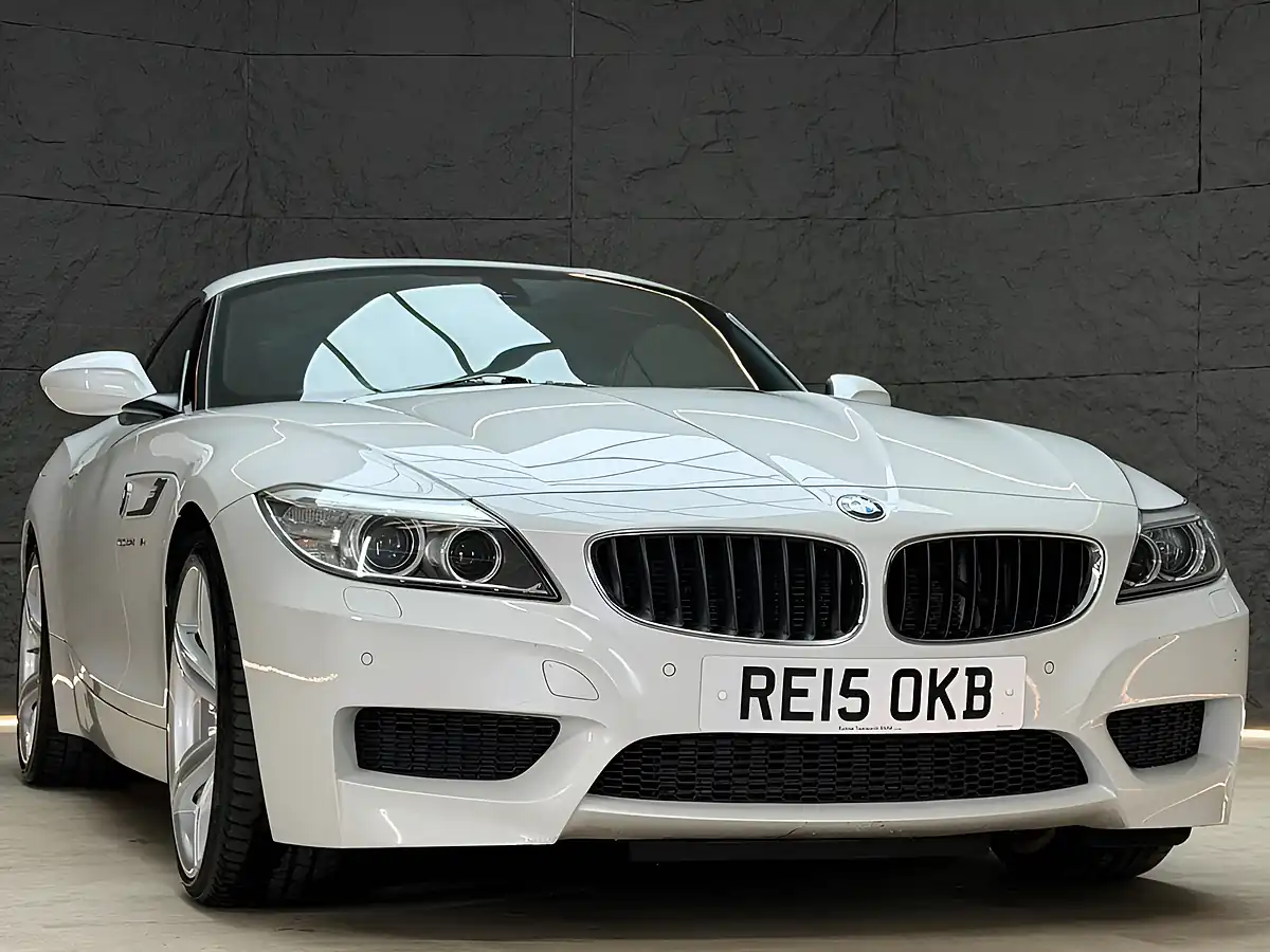 Used 2015 BMW Z4 M Sport White - Interior and Exterior details 9