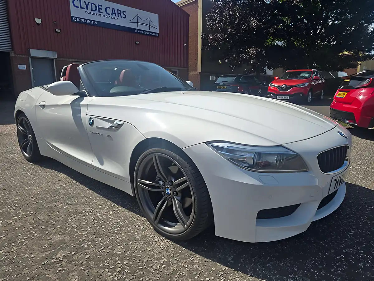 Used 2015 BMW Z4 M Sport White - Front View