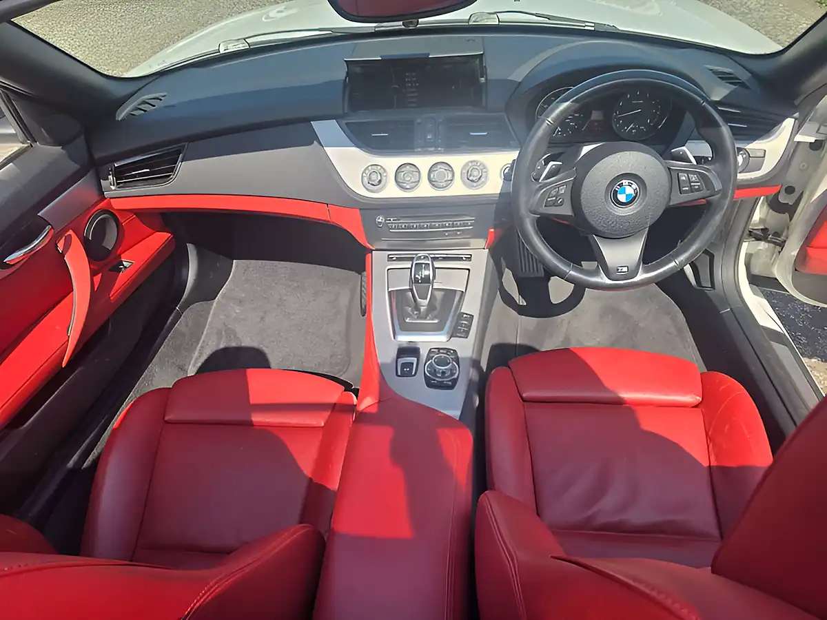 Used 2015 BMW Z4 M Sport White - Interior and Exterior details 18