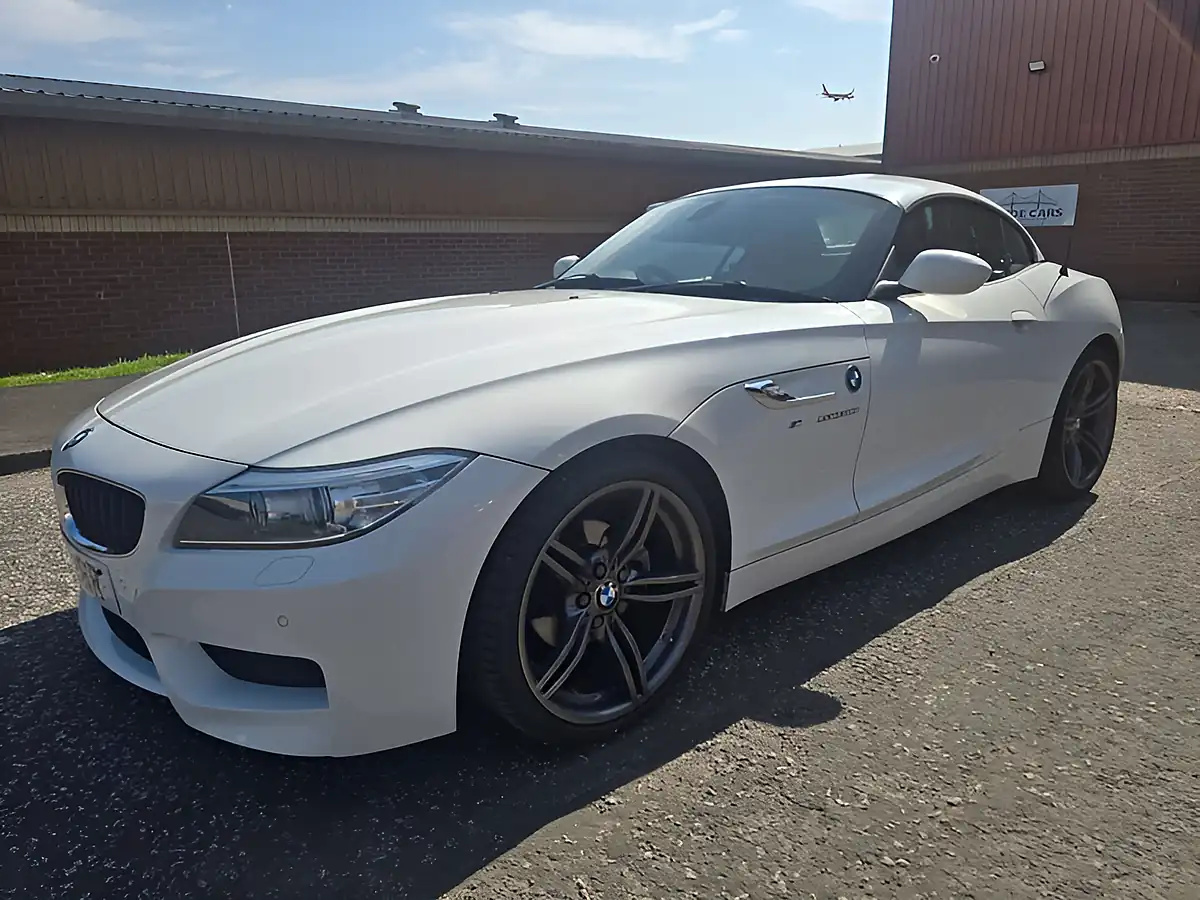 Used 2015 BMW Z4 M Sport White - Interior and Exterior details 19