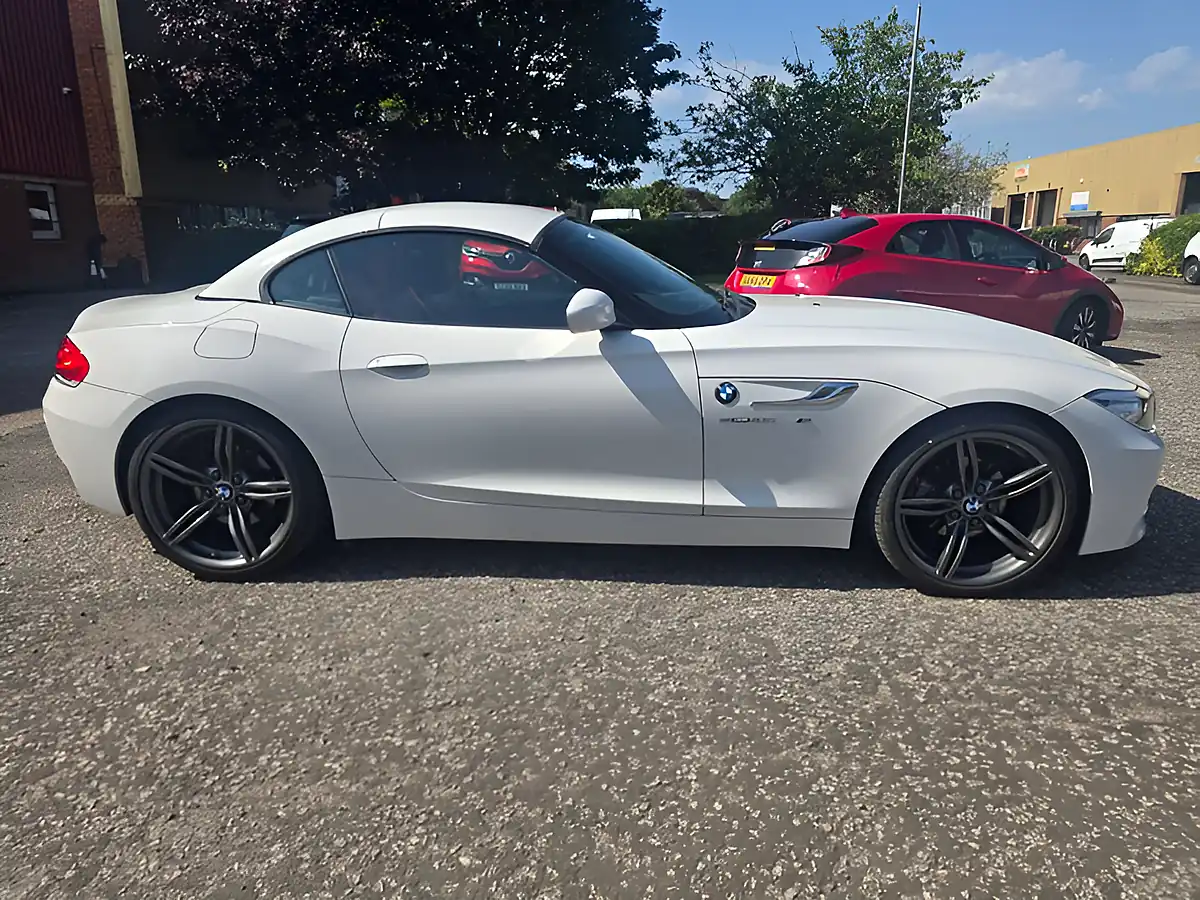 Used 2015 BMW Z4 M Sport White - Interior and Exterior details 20