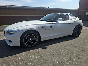 Used 2015 BMW Z4 M Sport White - Interior and Exterior details 5