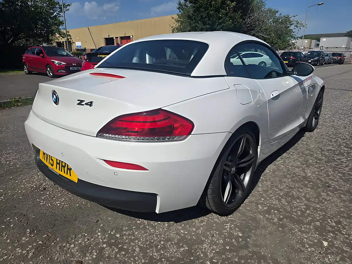 Used 2015 BMW Z4 M Sport White - Interior and Exterior details 7