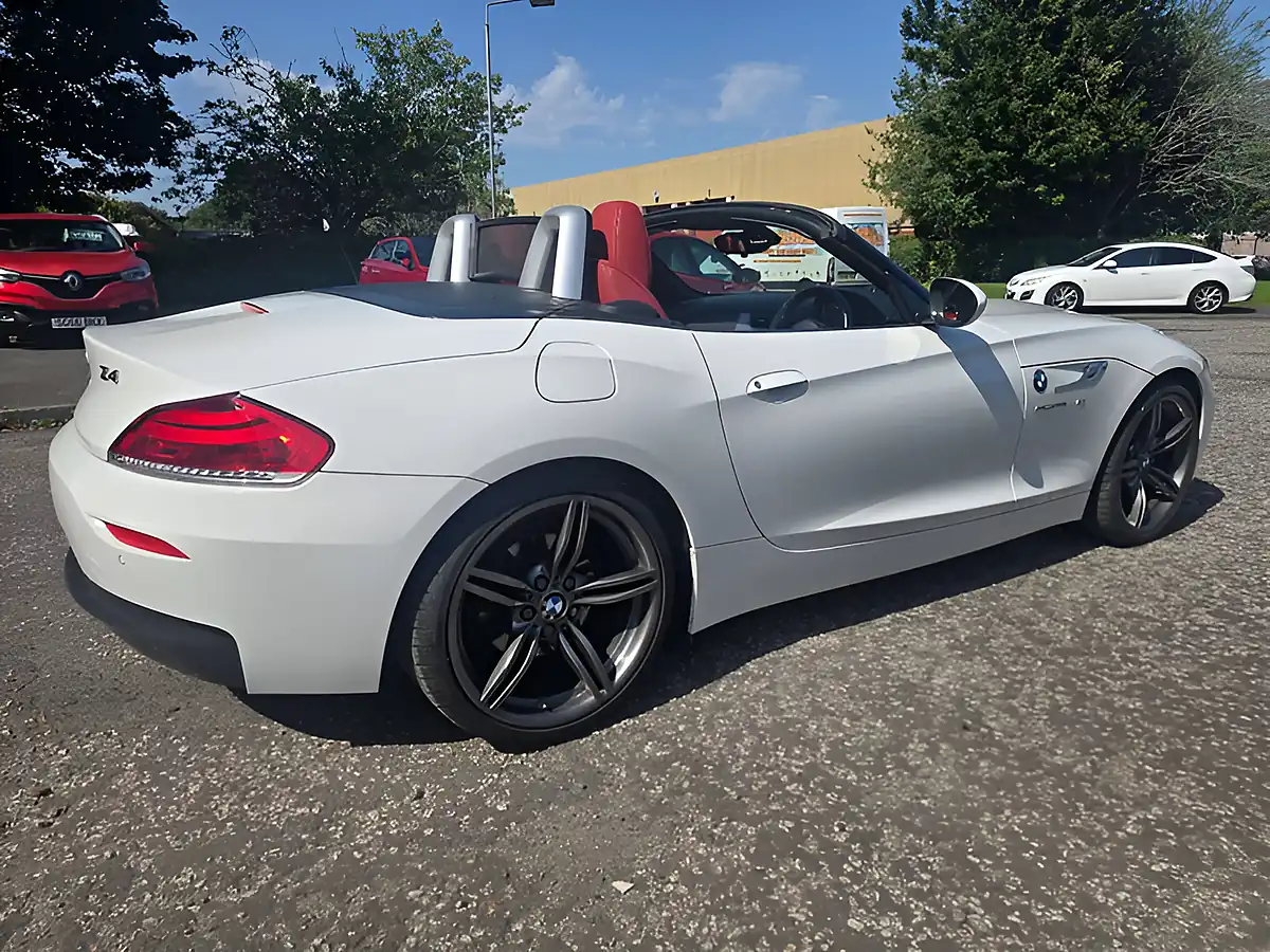 Used 2015 BMW Z4 M Sport White - Interior and Exterior details 8