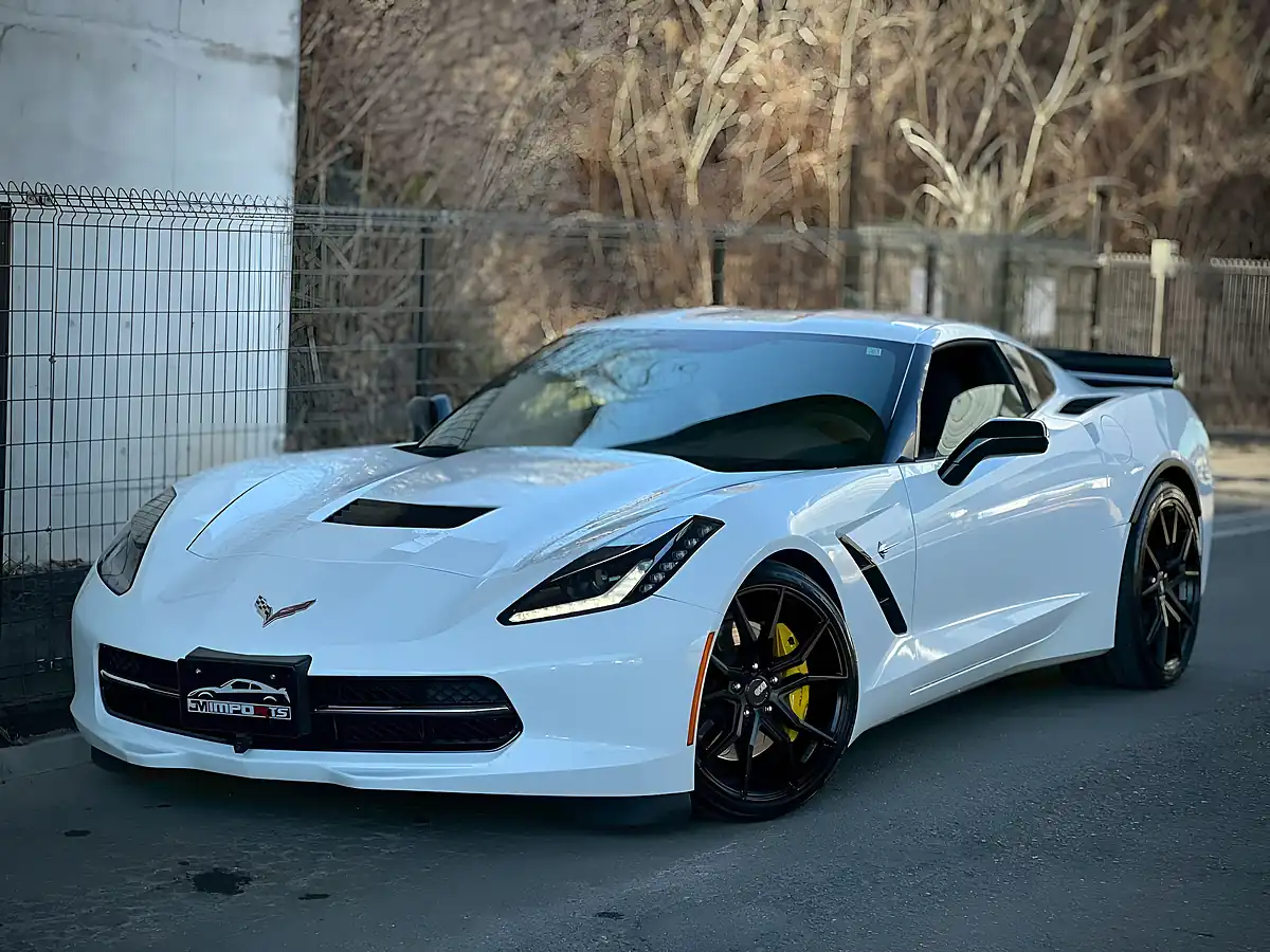 Used 2015 Chevrolet Corvette Stingray 3LT Z51 - Interior and Exterior details 4