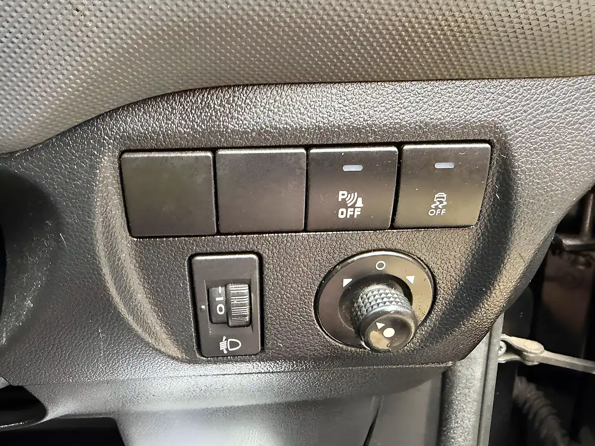 Used 2015 Citroen Berlingo 625 Enterprise Black - Interior and Exterior details 15