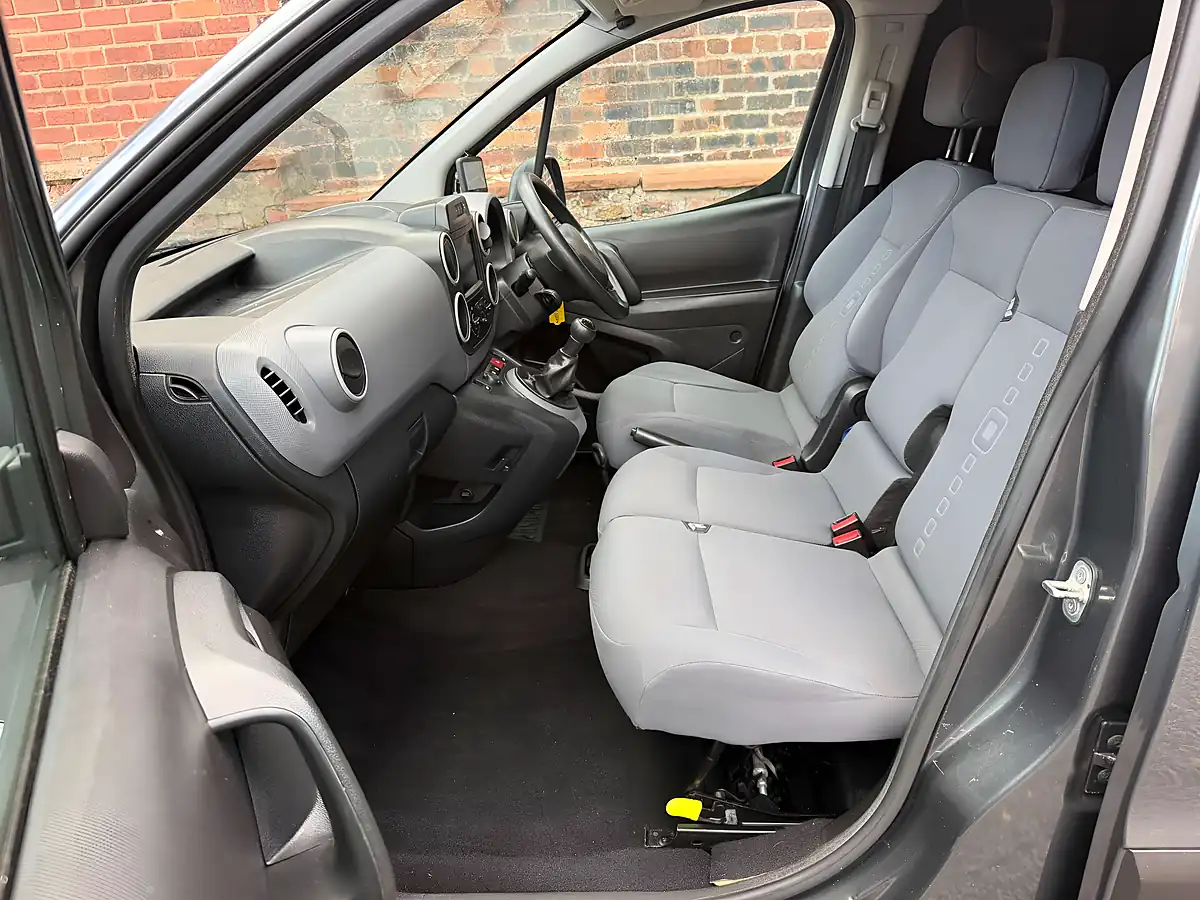 Used 2015 Citroen Berlingo 625 Enterprise Grey - Interior and Exterior details 10
