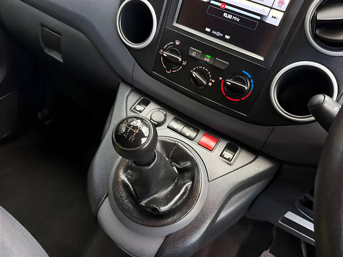 Used 2015 Citroen Berlingo 625 Enterprise Grey - Interior and Exterior details 14