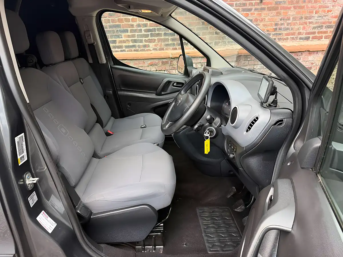 Used 2015 Citroen Berlingo 625 Enterprise Grey - Interior and Exterior details 7