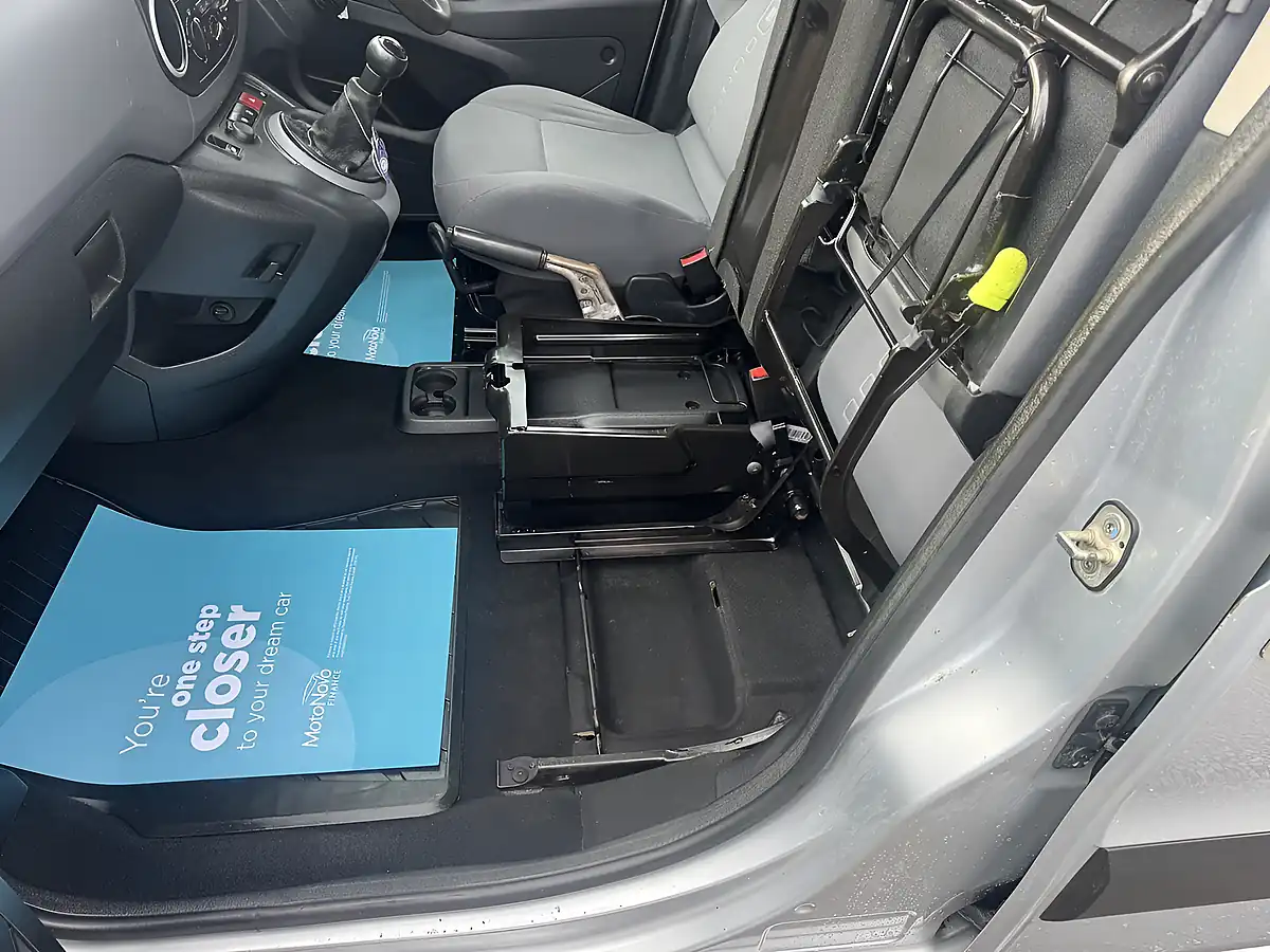 Used 2015 Citroen Berlingo 625 Enterprise L1 Silver - Interior and Exterior details 12