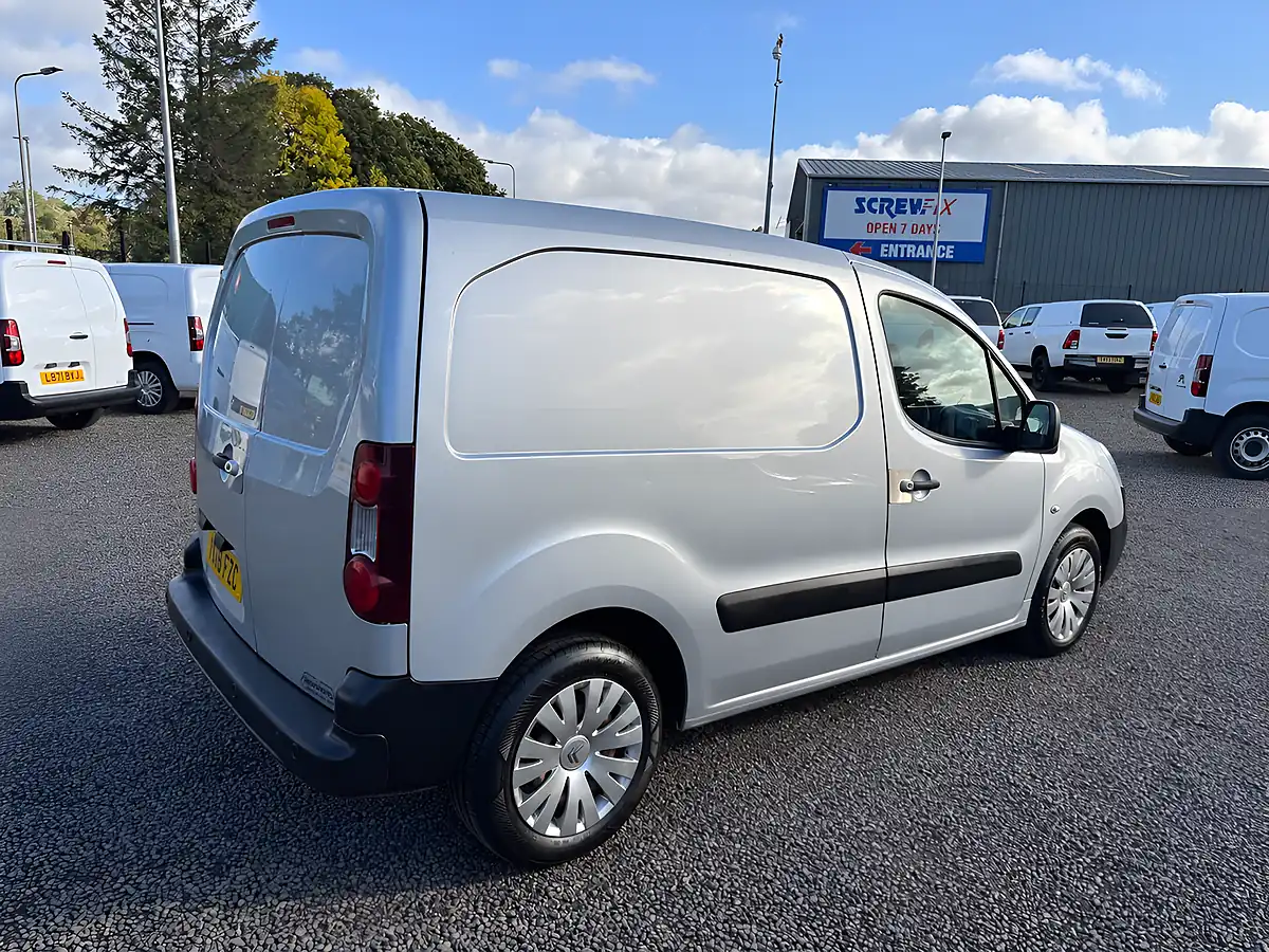 Used 2015 Citroen Berlingo 625 Enterprise L1 Silver - Interior and Exterior details 5