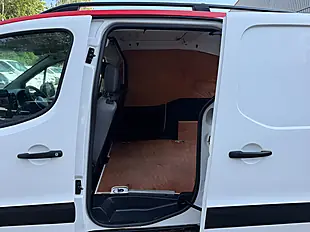 Used 2015 Citroen Berlingo 625 Enterprise White - Interior and Exterior details 14
