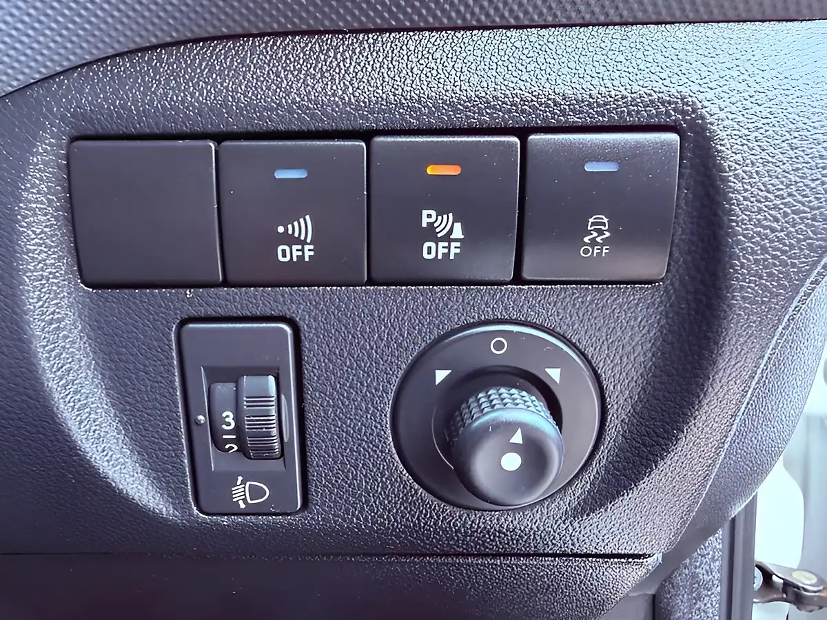Used 2015 Citroen Berlingo 625 Enterprise White - Interior and Exterior details 15