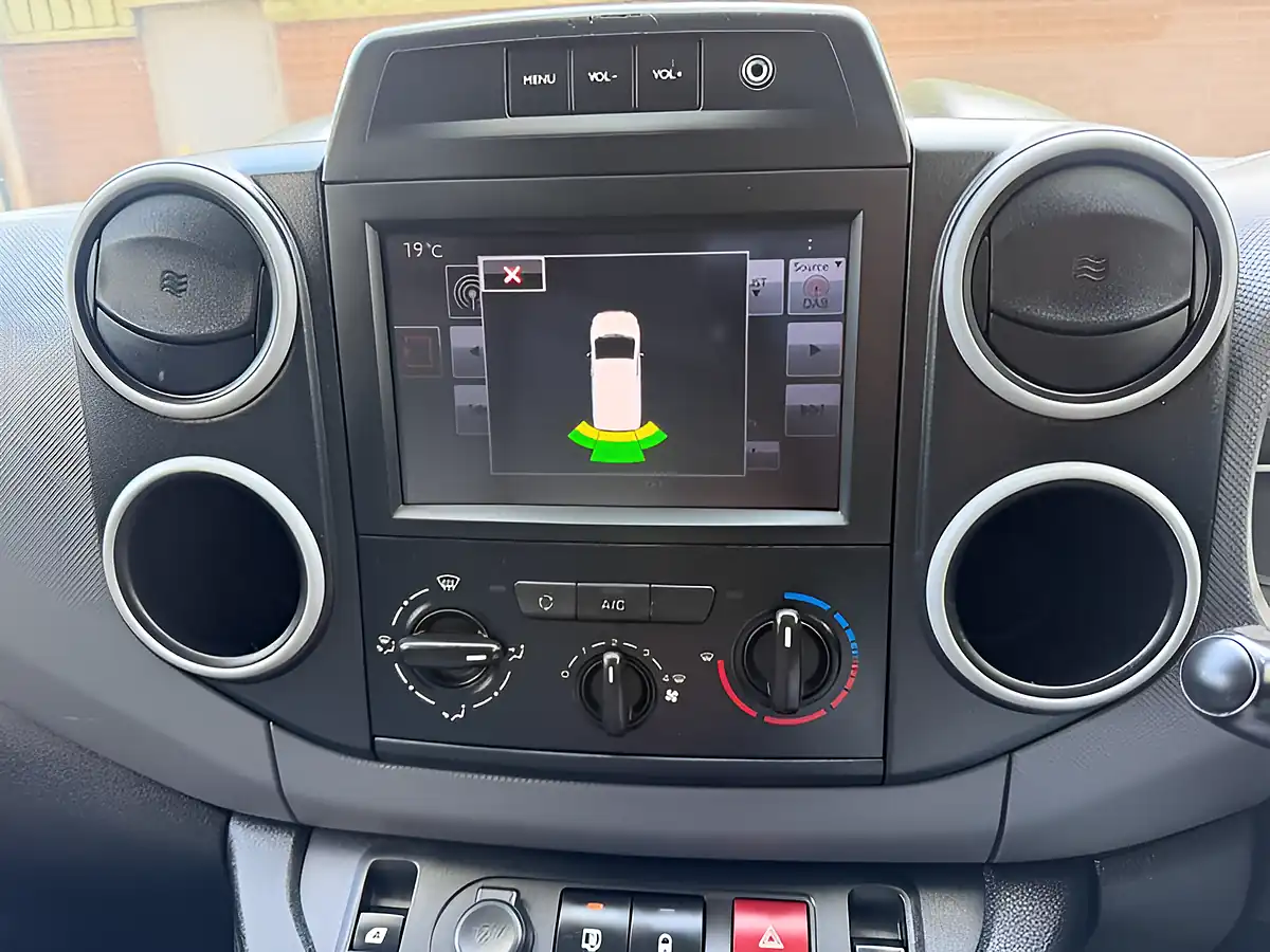 Used 2015 Citroen Berlingo 625 Enterprise White - Interior and Exterior details 18