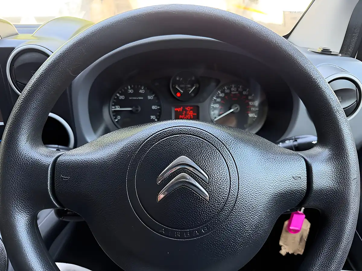 Used 2015 Citroen Berlingo 625 Enterprise White - Interior and Exterior details 19