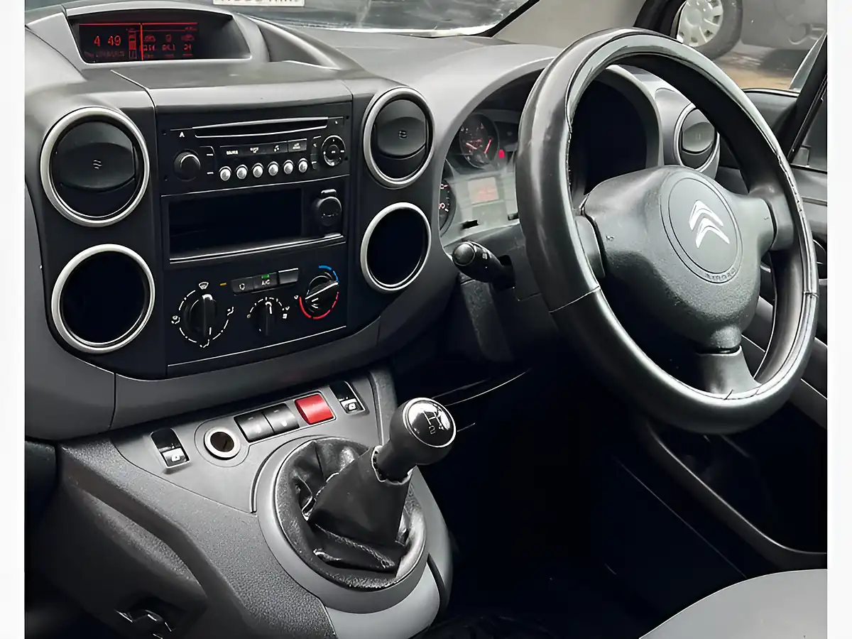 Used 2015 Citroen Berlingo Enterprise White - Interior and Exterior details 20