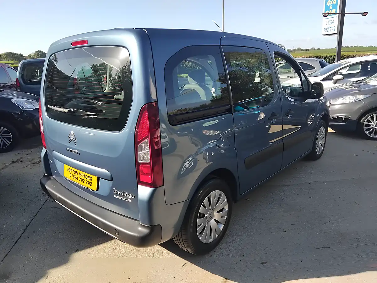 Used 2015 Citroen Berlingo Multispace Feel Blue - Interior and Exterior details 10