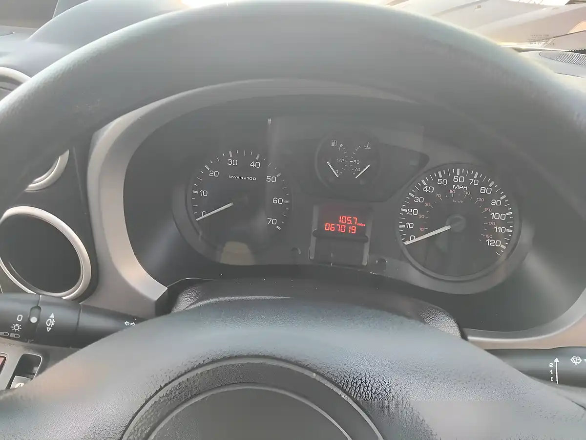 Used 2015 Citroen Berlingo Multispace Feel Blue - Interior and Exterior details 12