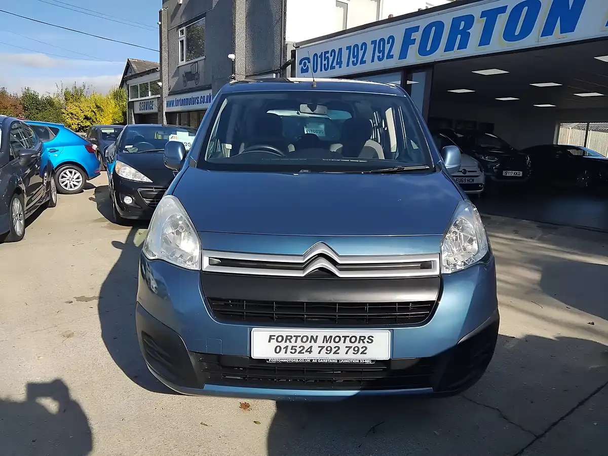 Used 2015 Citroen Berlingo Multispace Feel Blue - Interior and Exterior details 3