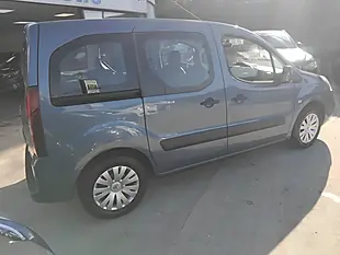 Used 2015 Citroen Berlingo Multispace Feel Blue - Interior and Exterior details 7