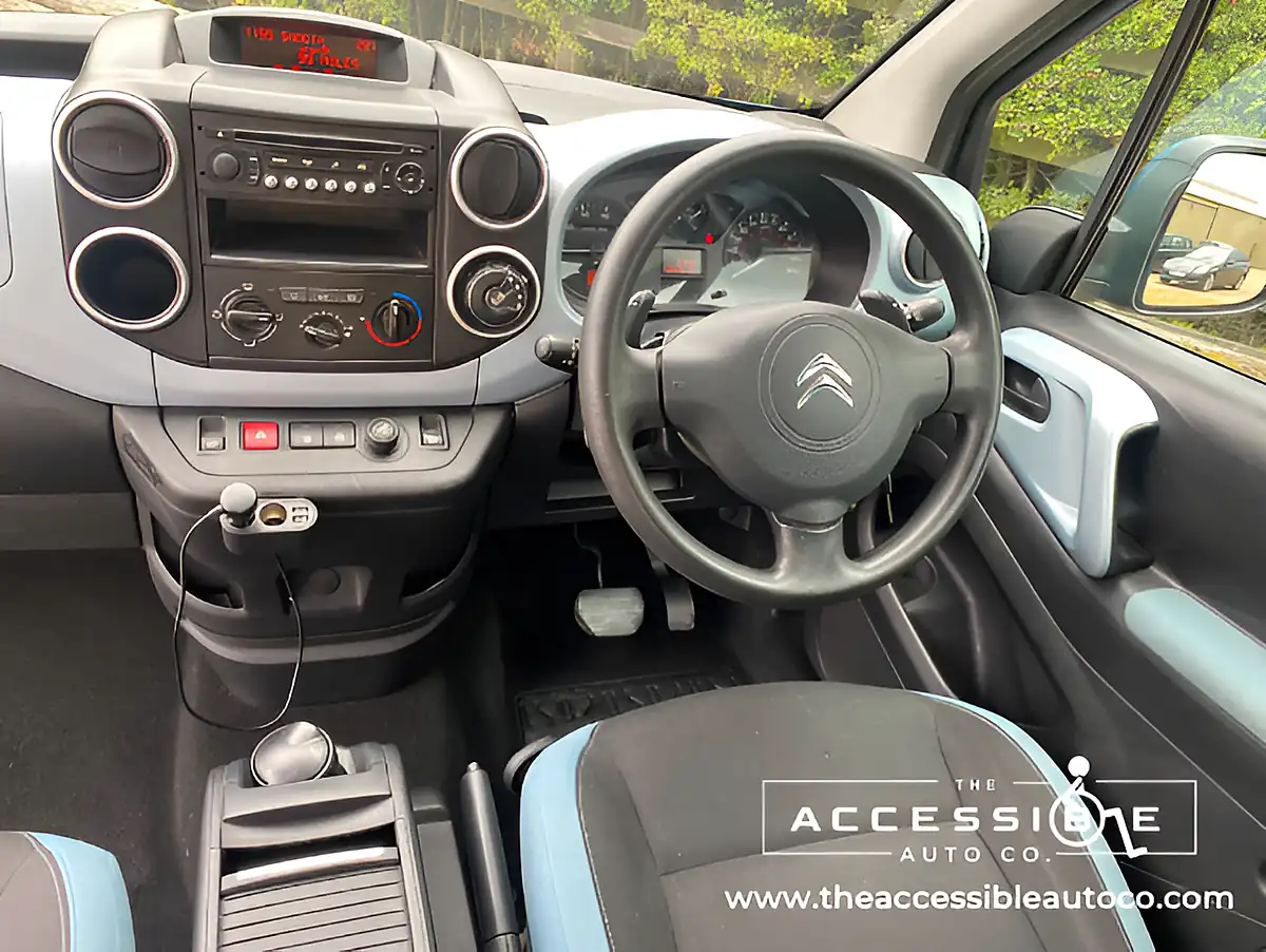 Used 2015 Citroen Berlingo Vtr Blue - Interior and Exterior details 11