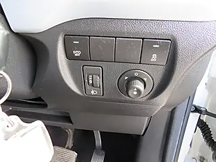 Used 2015 Citroen Berlingo Vtr Multispace White - Interior and Exterior details 15
