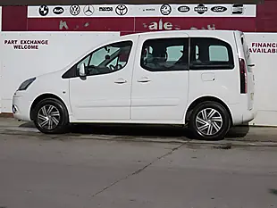 Used 2015 Citroen Berlingo Vtr Multispace White - Interior and Exterior details 18