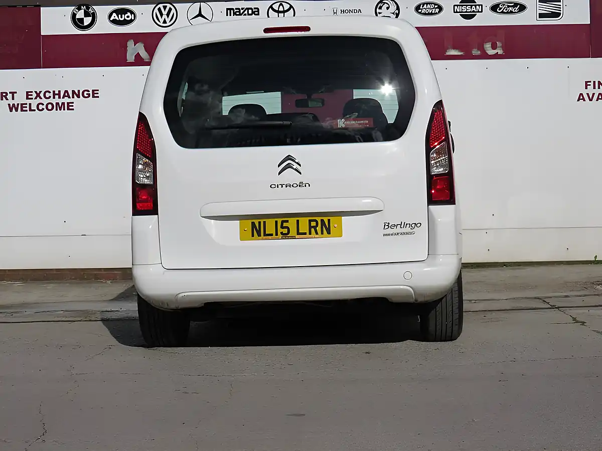 Used 2015 Citroen Berlingo Vtr Multispace White - Interior and Exterior details 4
