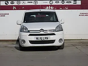 Used 2015 Citroen Berlingo Vtr Multispace White - Interior and Exterior details 6