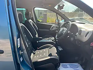 Used 2015 Citroen Berlingo Xtr Multispace Blue - Interior and Exterior details 13