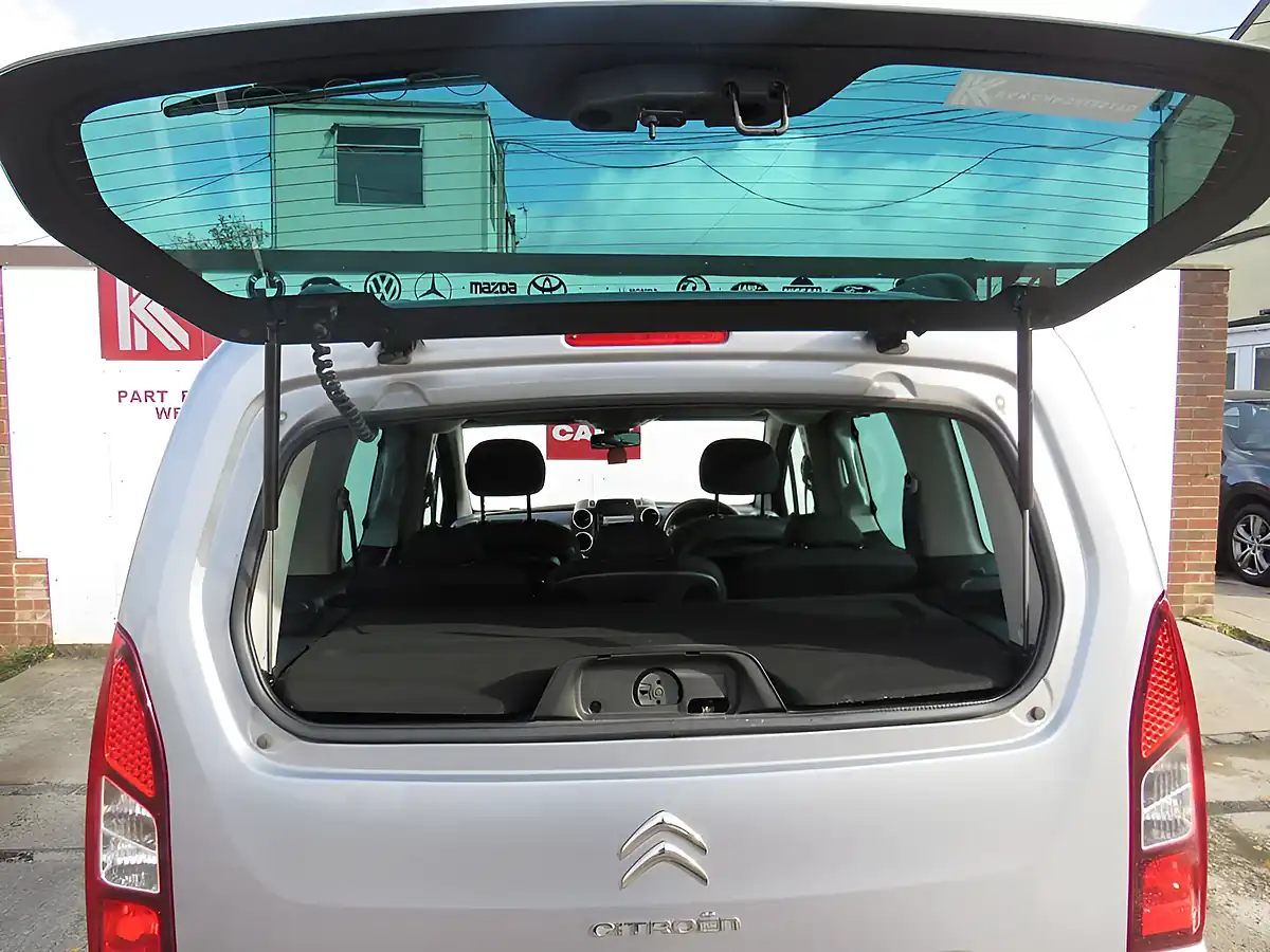 Used 2015 Citroen Berlingo Xtr Multispace Grey - Interior and Exterior details 10