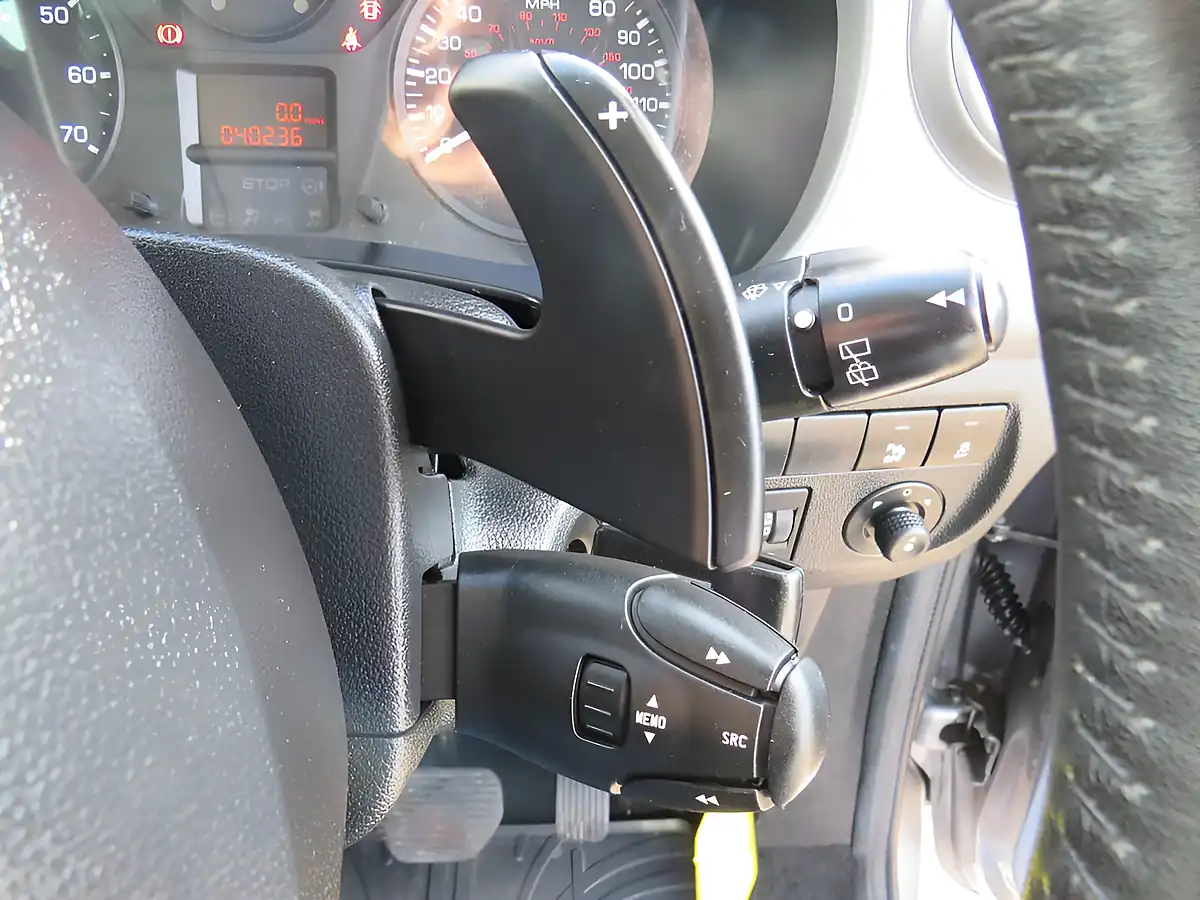 Used 2015 Citroen Berlingo Xtr Multispace Grey - Interior and Exterior details 13