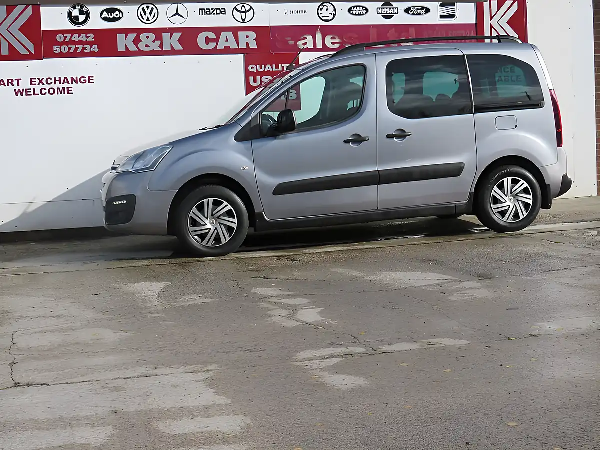 Used 2015 Citroen Berlingo Xtr Multispace Grey - Interior and Exterior details 19