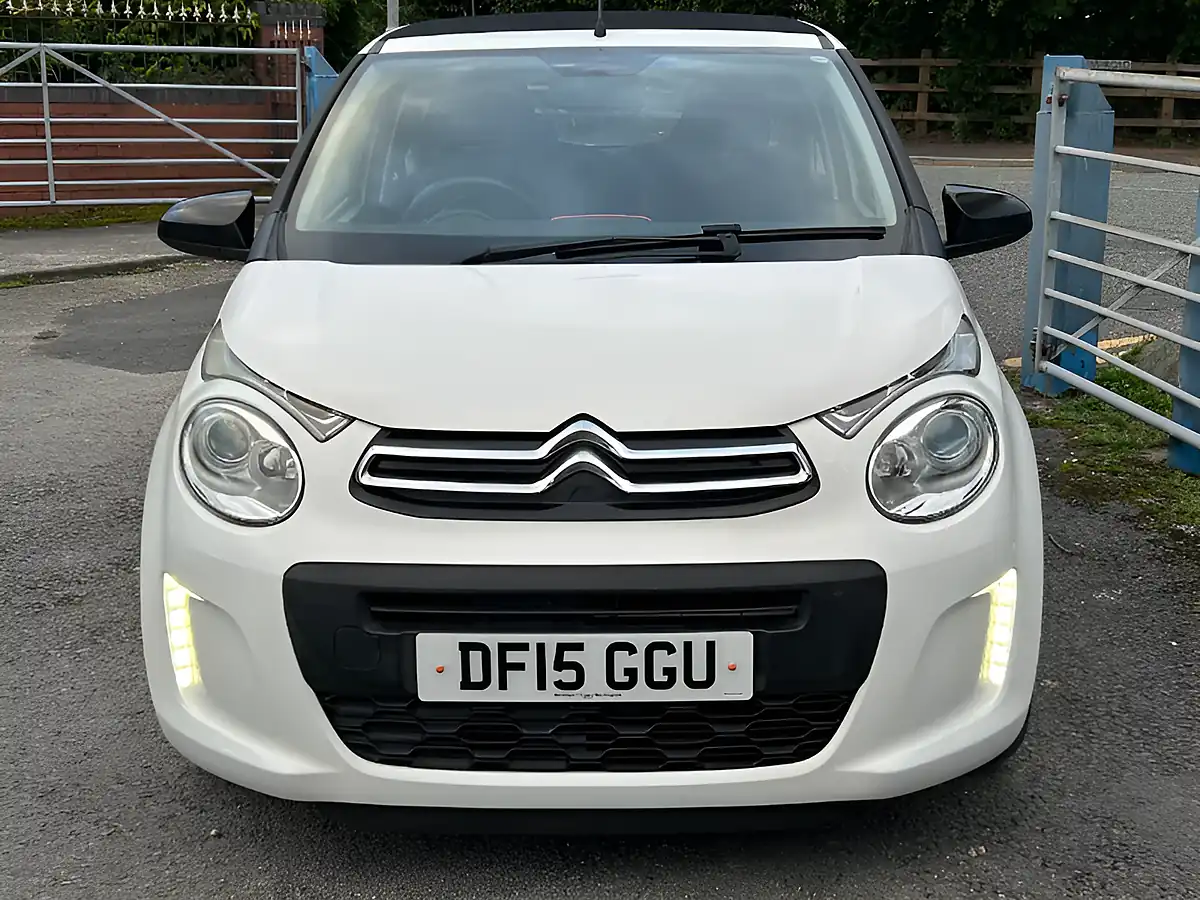 Used 2015 Citroen C1 Feel Edition Airscape White - Interior and Exterior details 9