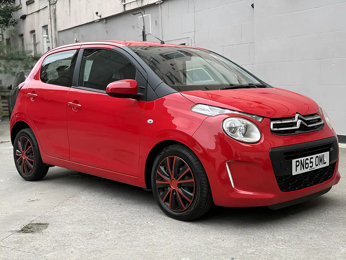 Used 2015 Citroen C1 Feel Red - Front View