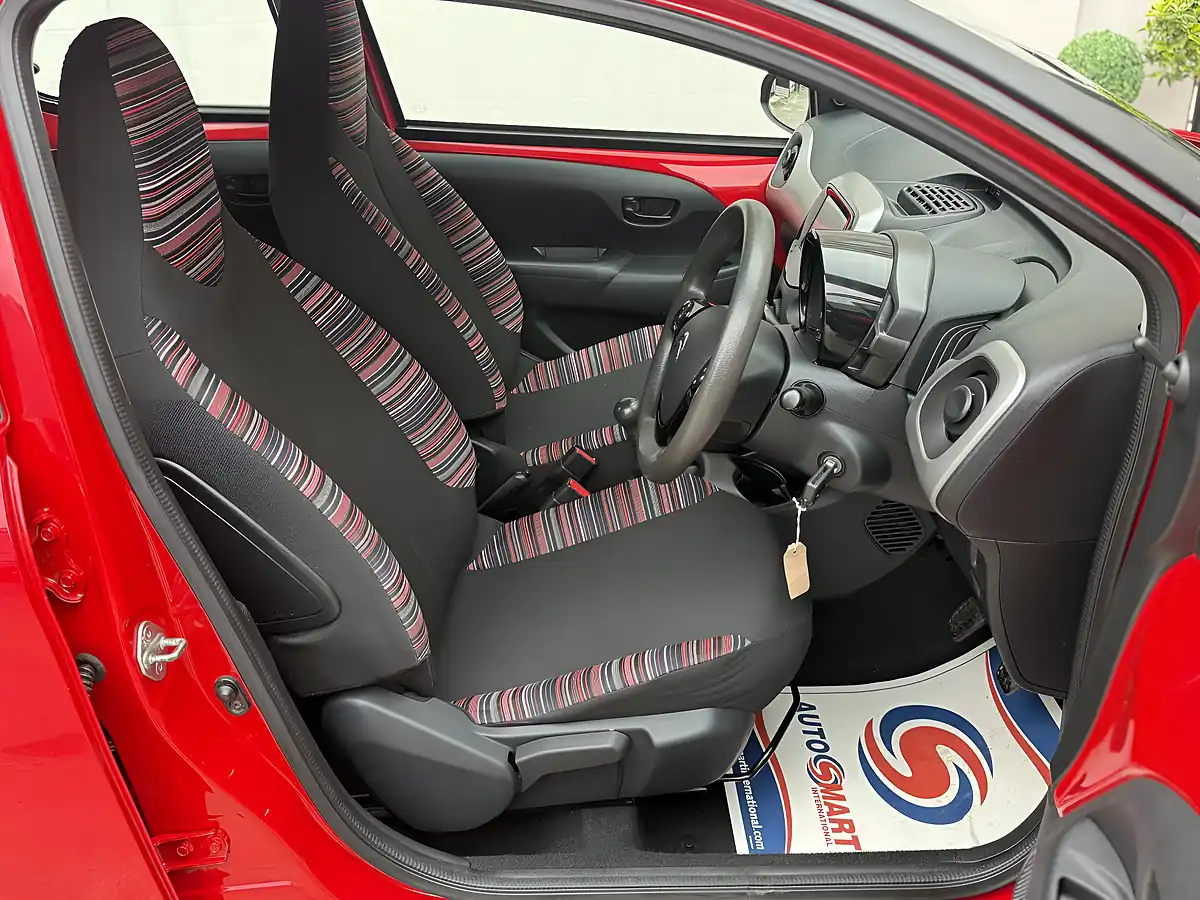 Used 2015 Citroen C1 Feel Red - Interior and Exterior details 8