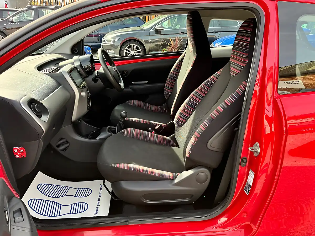Used 2015 Citroen C1 Feel Red - Interior and Exterior details 19