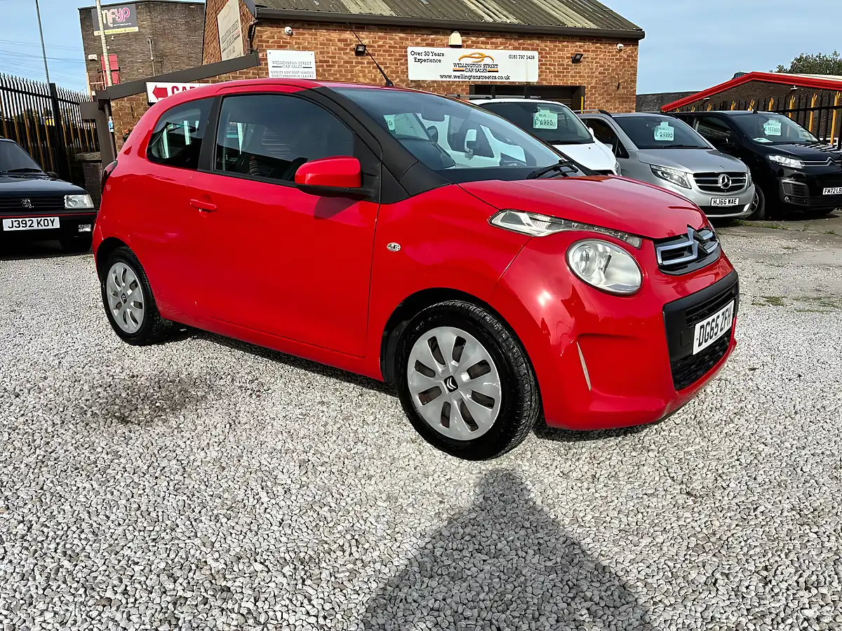 Used 2015 Citroen C1 Feel Red - Interior and Exterior details 3