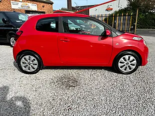 Used 2015 Citroen C1 Feel Red - Interior and Exterior details 4