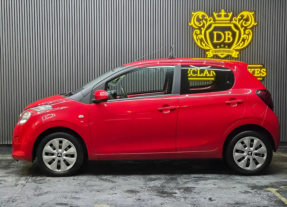 Used 2015 Citroen C1 Feel Red - Interior and Exterior details 6
